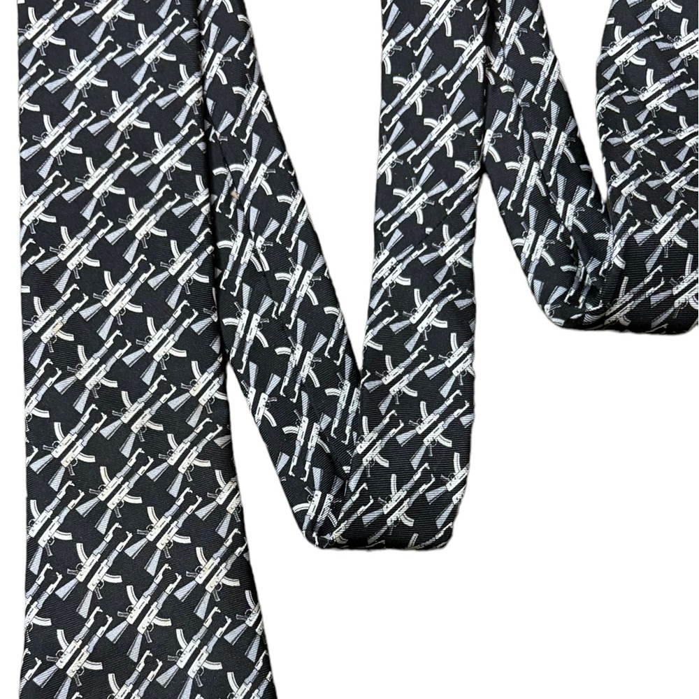 Express Studios machine gun tie